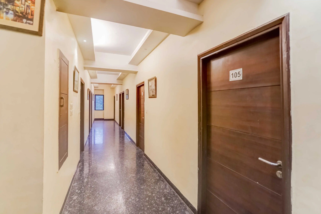Townhouse Oak Sikar Road Jaipur