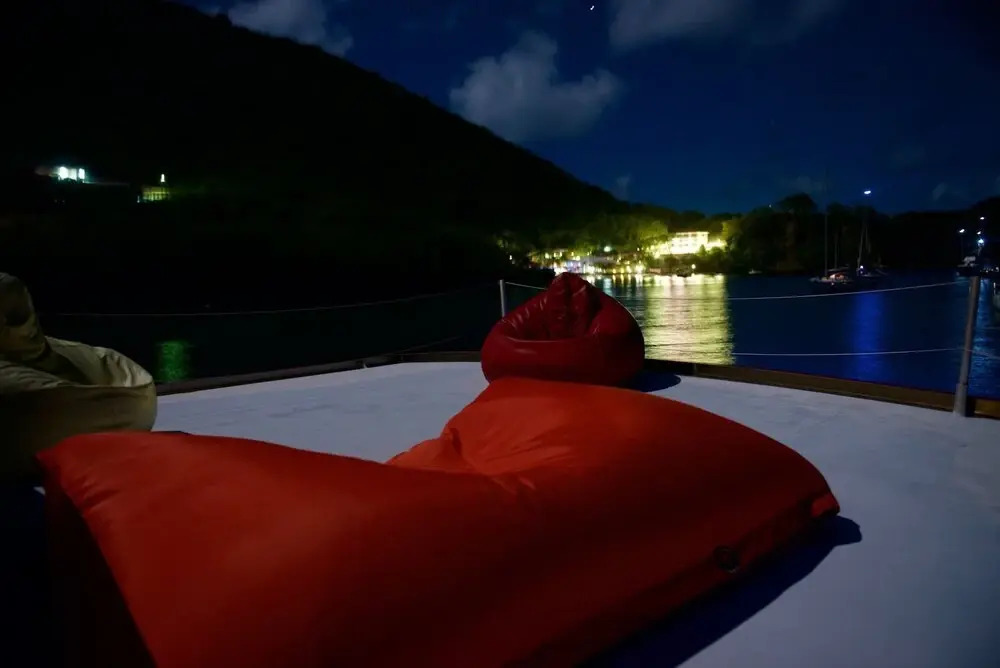 Lagoon Lodge Caraïbes -Lodge flottant sur lagon avec vue mer