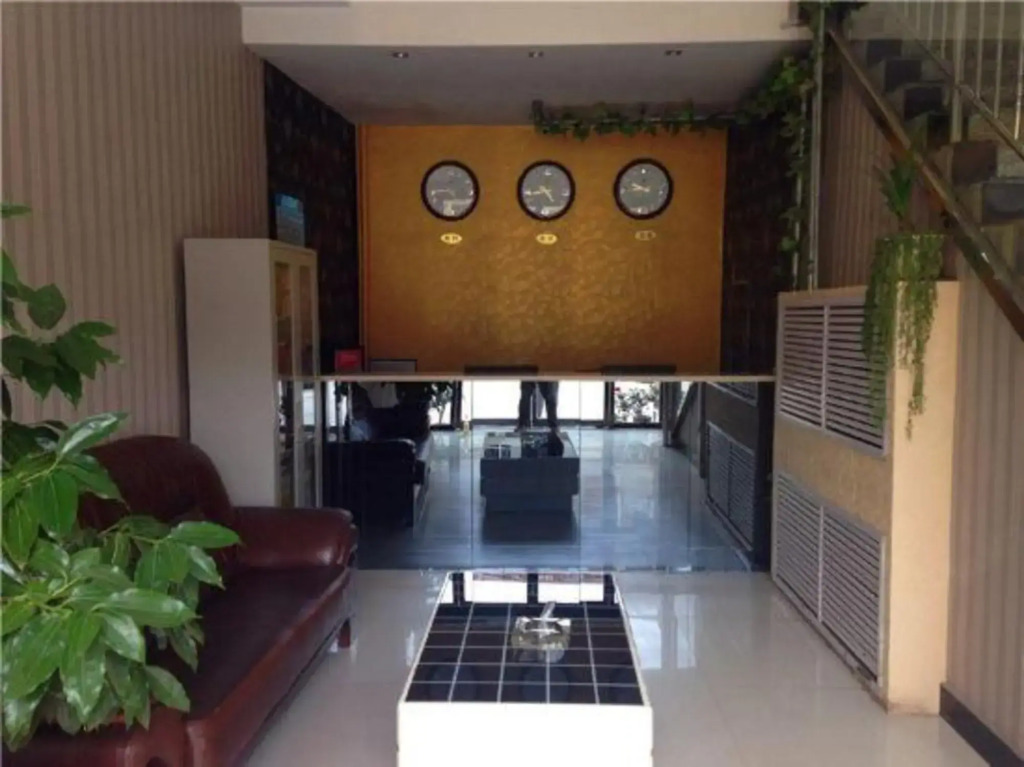 Laiba Express Hotel