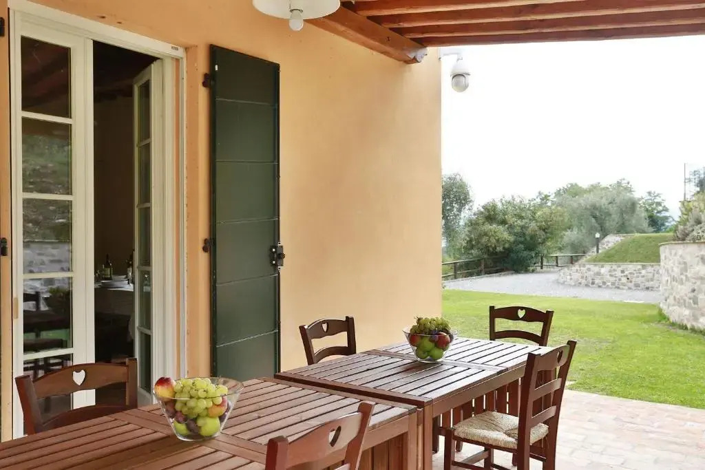 Santo Stefano 10 by Salogi Villas