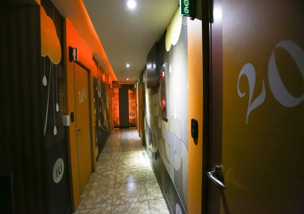 Busan Seomyeon Business Hotel J7