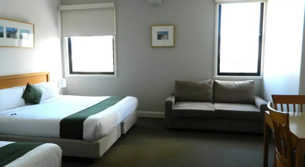 Flinders Luxury Penthouse