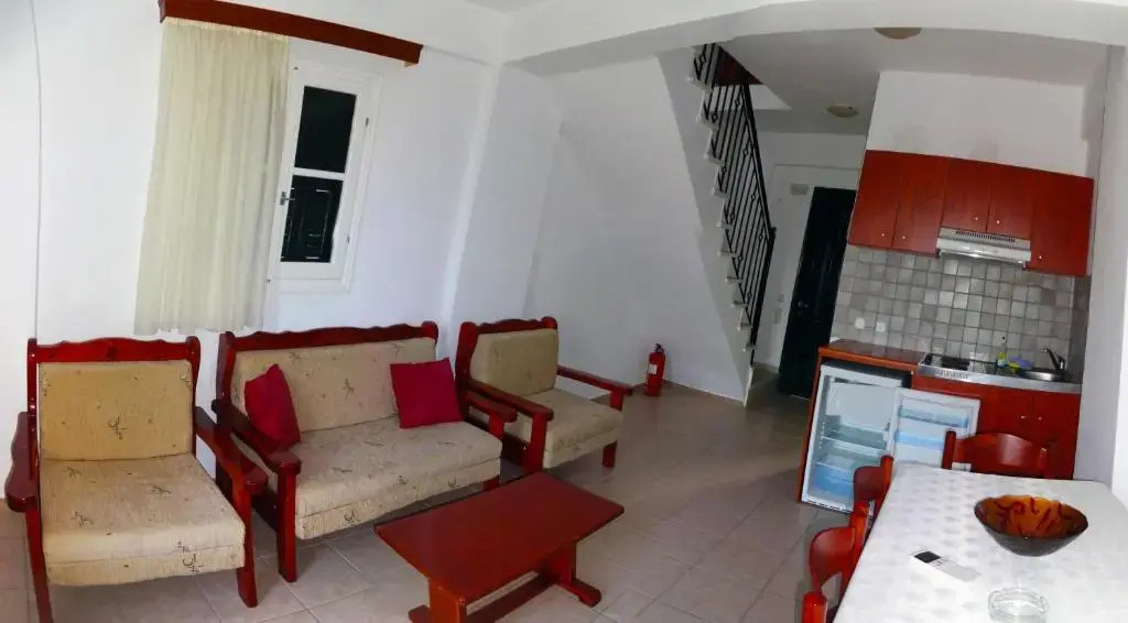 Iriana Village Inn