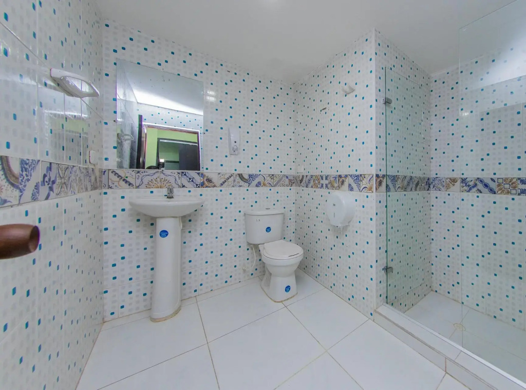 Hotel Avexi Suites By GEH Suites