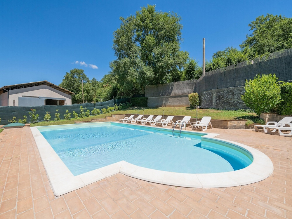 Quiet Holiday Home in Sellano With Swimming Pool a few Kilometers From Rasiglia