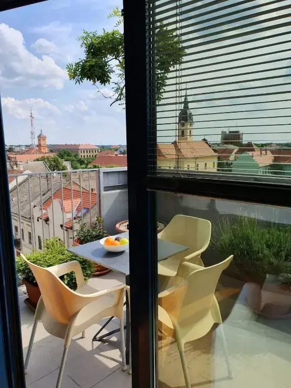 Apartment Penthouse Festina Lente