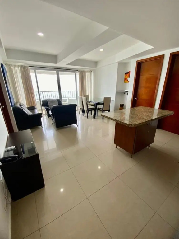 2 Bedroom Beachfront Apartment 2p1-al2 With Pool And Wifi
