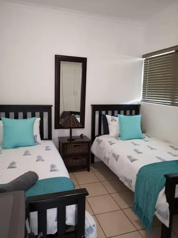 Point Village Accommodation - Santos 40