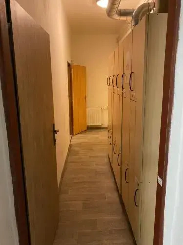 Easy Housing