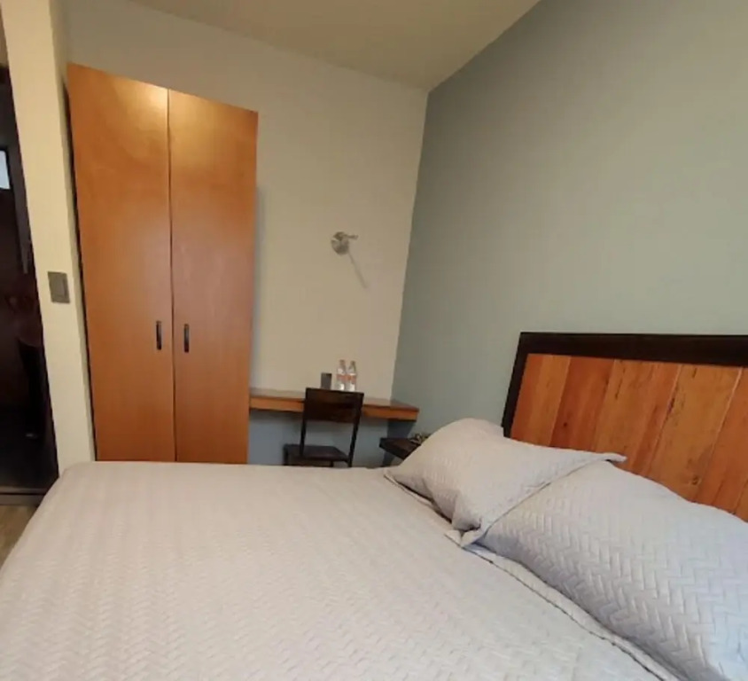 El salto de Camela Hostal