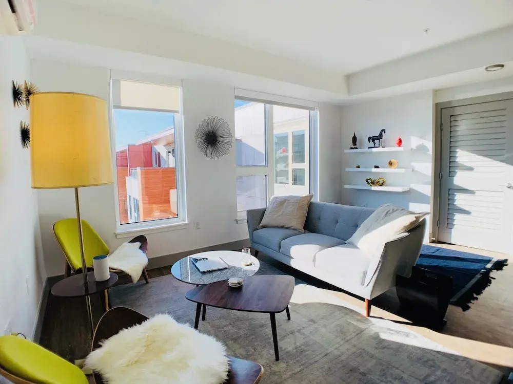 Top Floor with Amazing Views