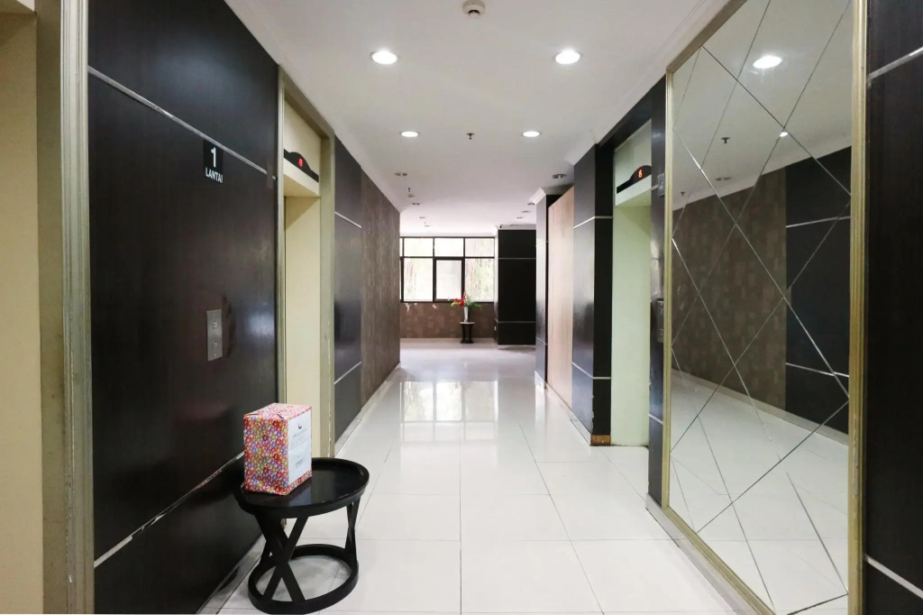 The London Living Apartment at Kebagusan City