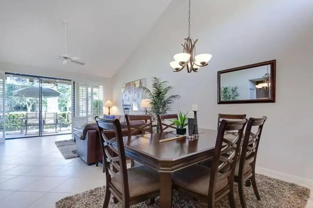 Private Country Club Condo on awesome golf course