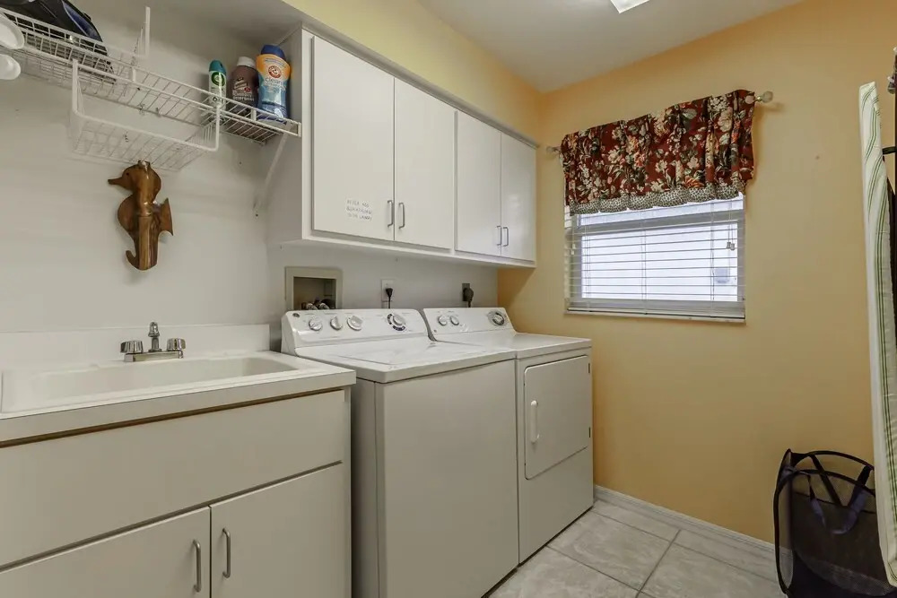 Villa Four Mile Cove - Roelens Vacations
