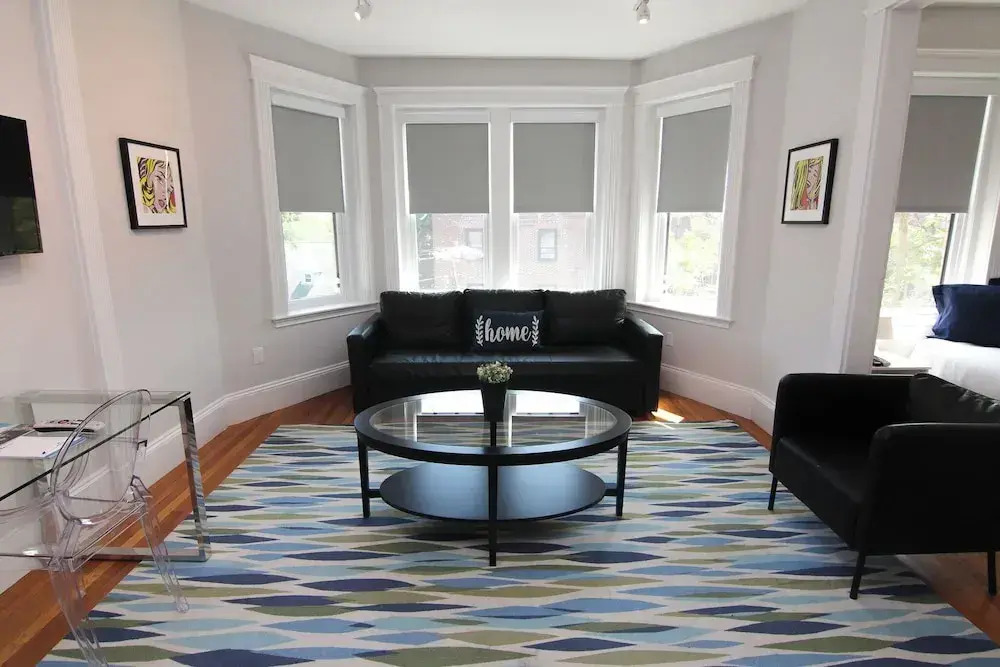 Maverick Suites at 89 Marion