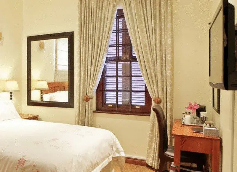 The Oak and Vine Luxury Guest House