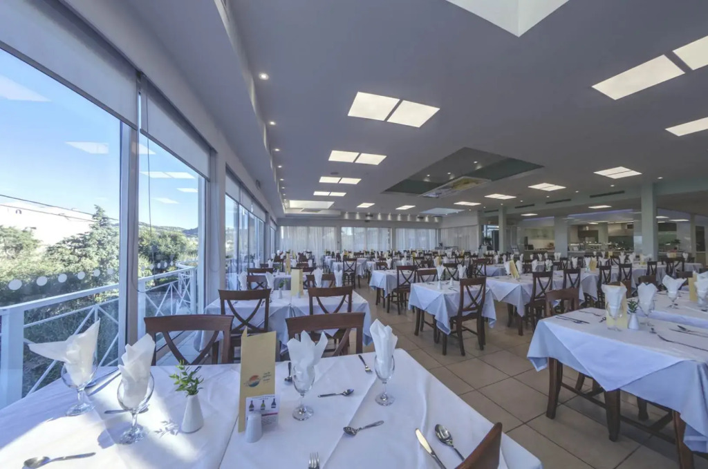 Delfinia Hotel