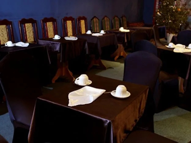 Aradous Hotel