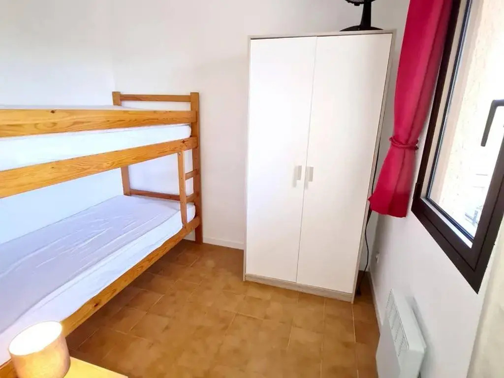Appartement Six-Fours-les-Plages, 2 pièces, 4 personnes - FR-1-316-268