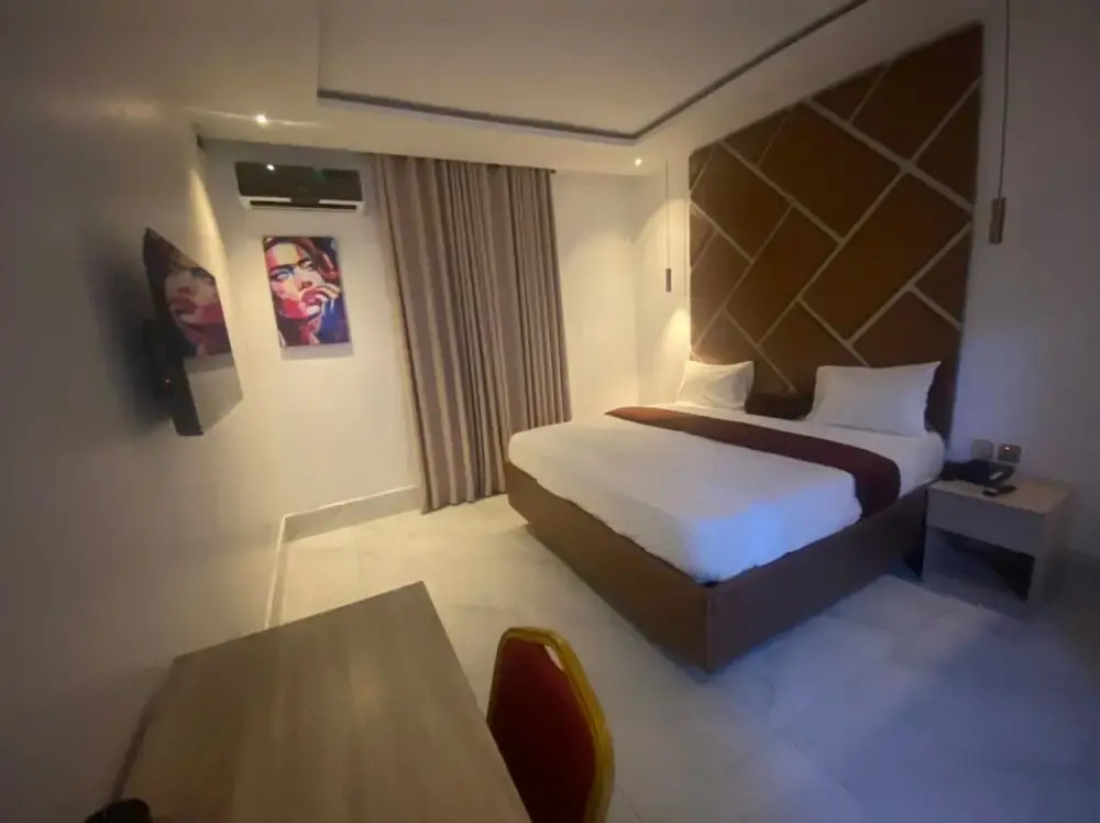 Hopeland Hotels
