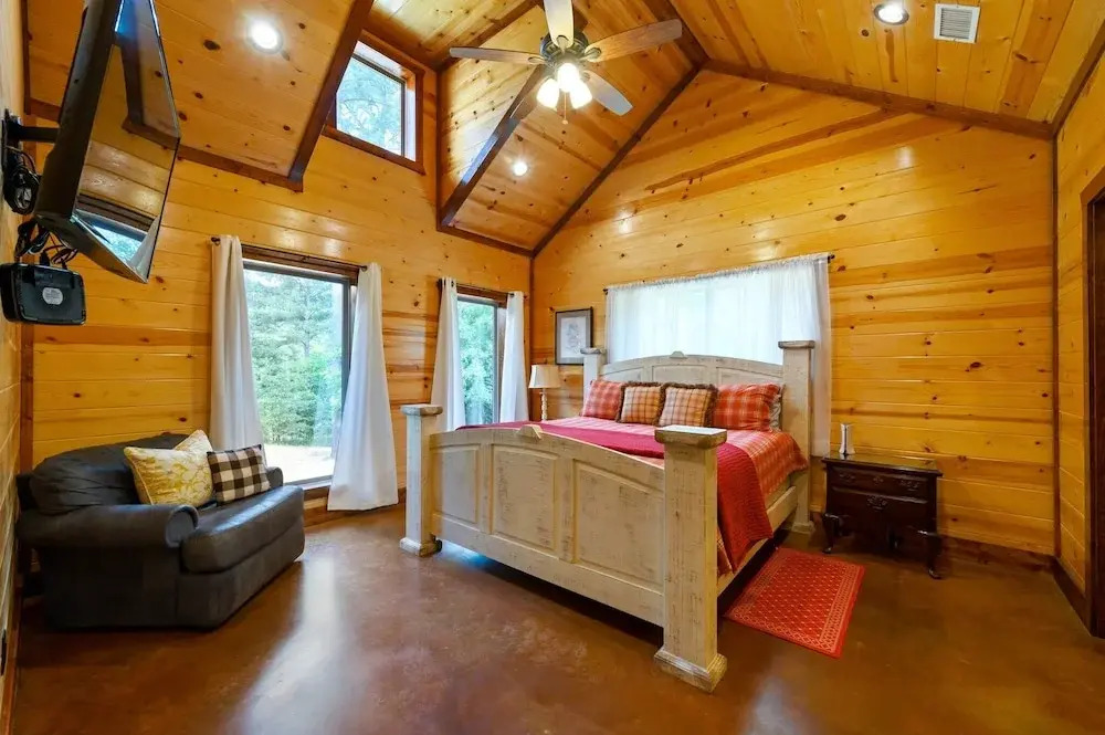 Majestic High - Cabin for 17