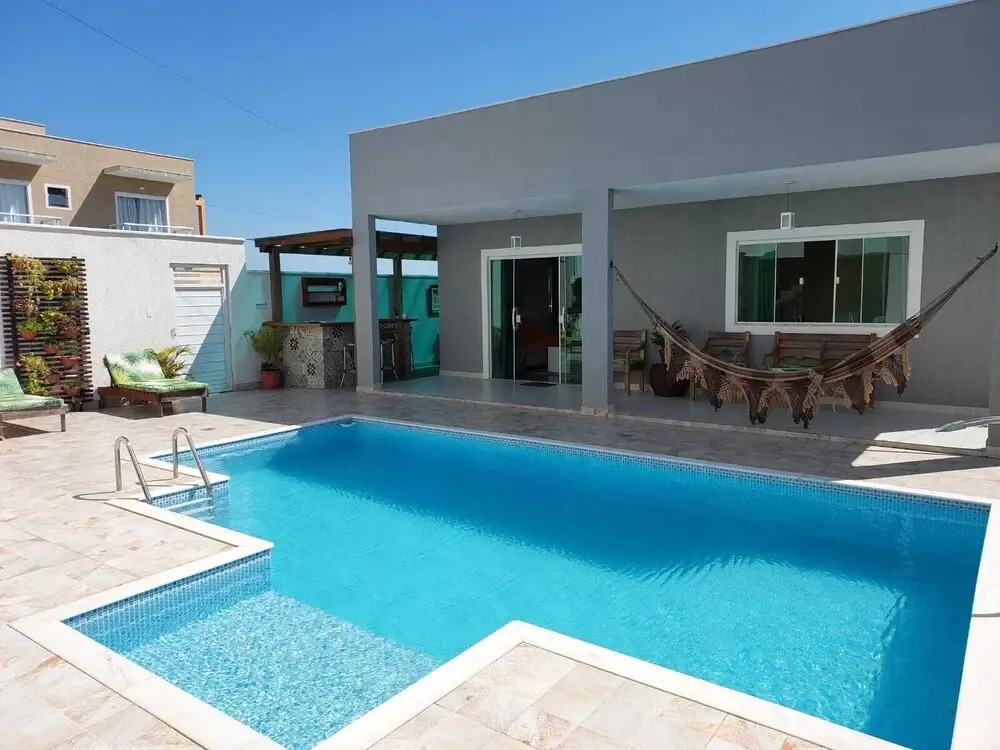 Casa com piscina churrasqueira Cabo Frio