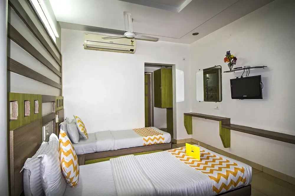 FabHotel Classic Inn Navrangpura