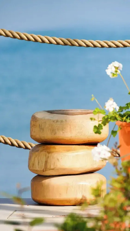 Sirena Bay Beach House and Luxury Suites
