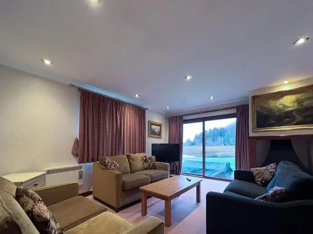 Glen View - Uk37557