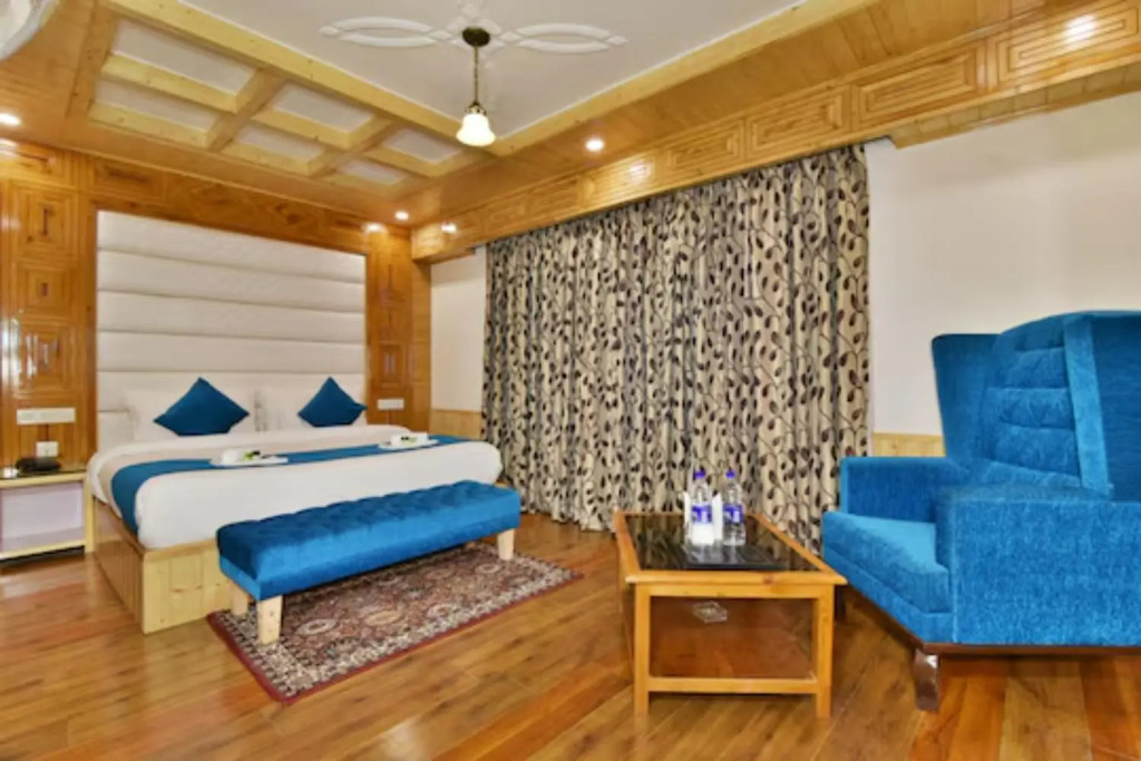 Hotel Himgiri Manali