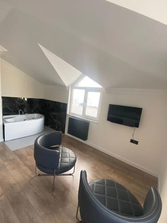 Golden Life Suite