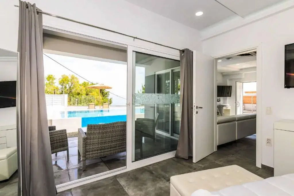 Amare La Vita Villa by Solmar Villas
