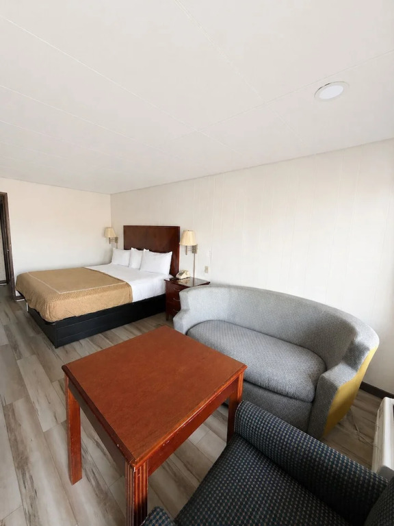 Scottish Inn and Suites Perry
