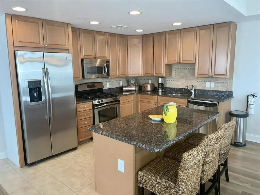 Wc408 East Farragut Road, Unit 302
