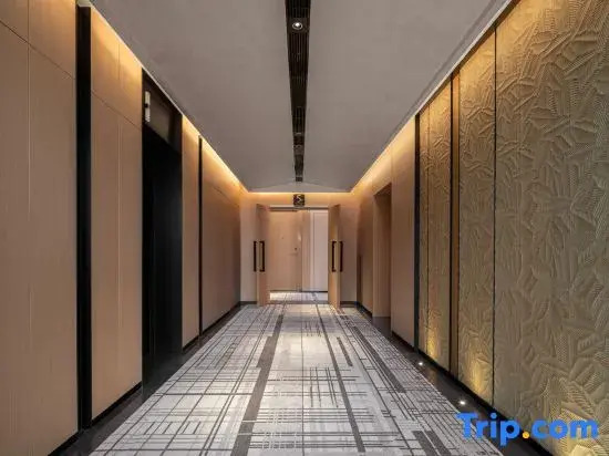 Hanyue Hotel, Guanghan Cultural and Sports Center Location