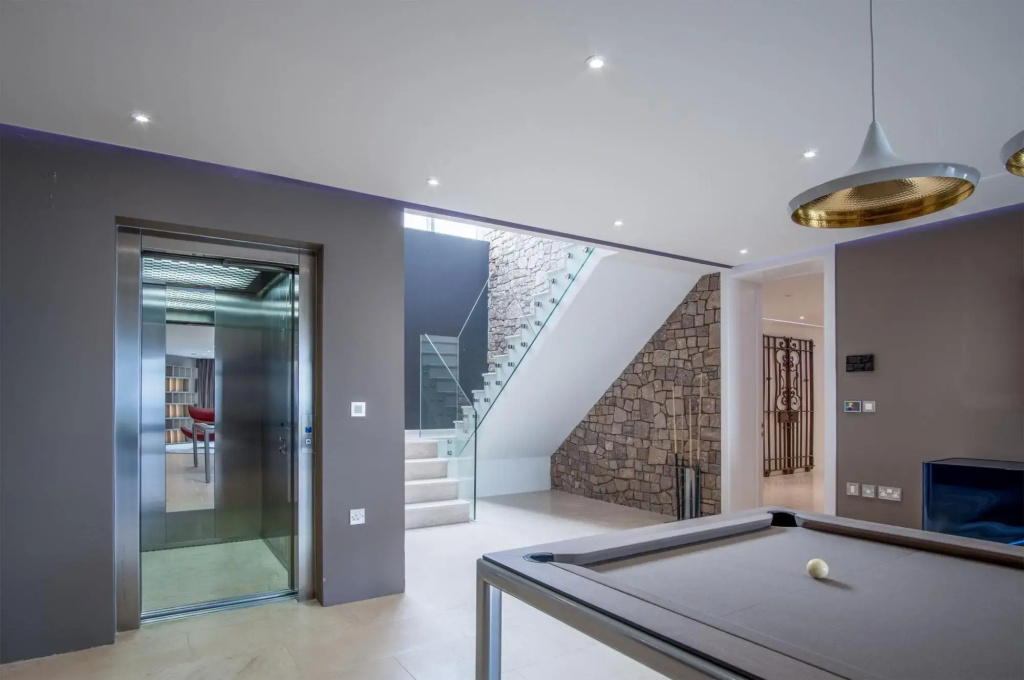 Bryn House - Luxurious 5 Bedroom Holiday Home - Penmaen