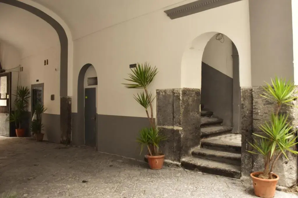 Varriale House