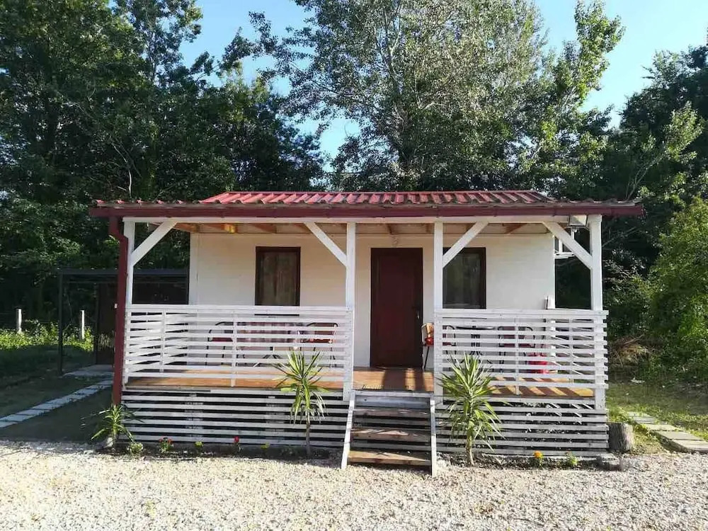 Charming Rajana Bungalow