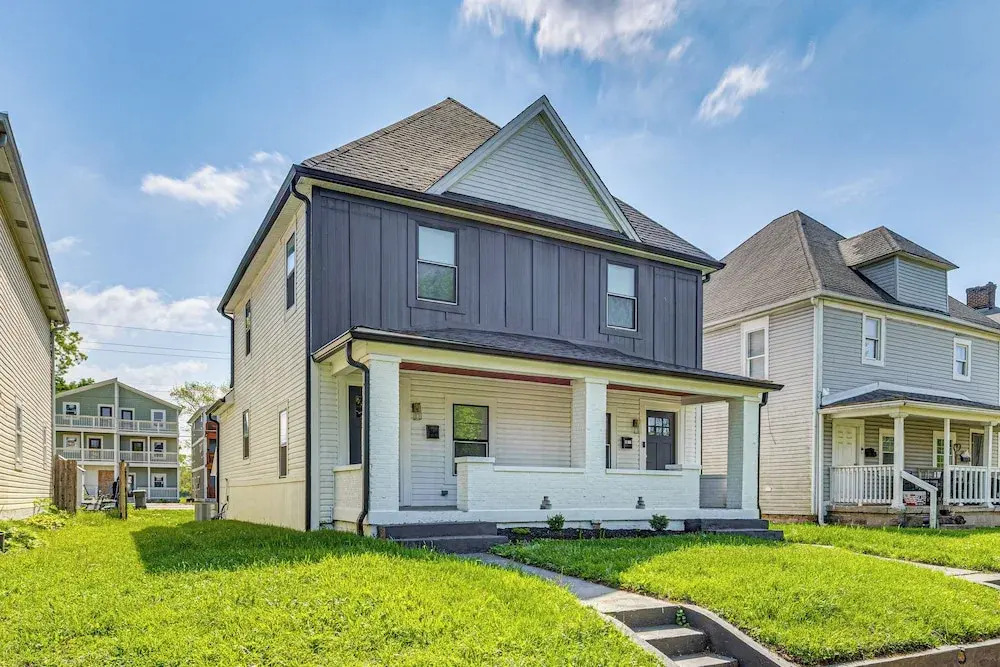 2 Mi to Mass Ave: Indianapolis Townhome Near Parks