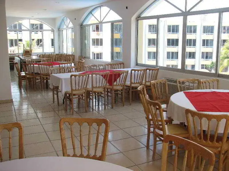 Costa Sol Hotel & Villas