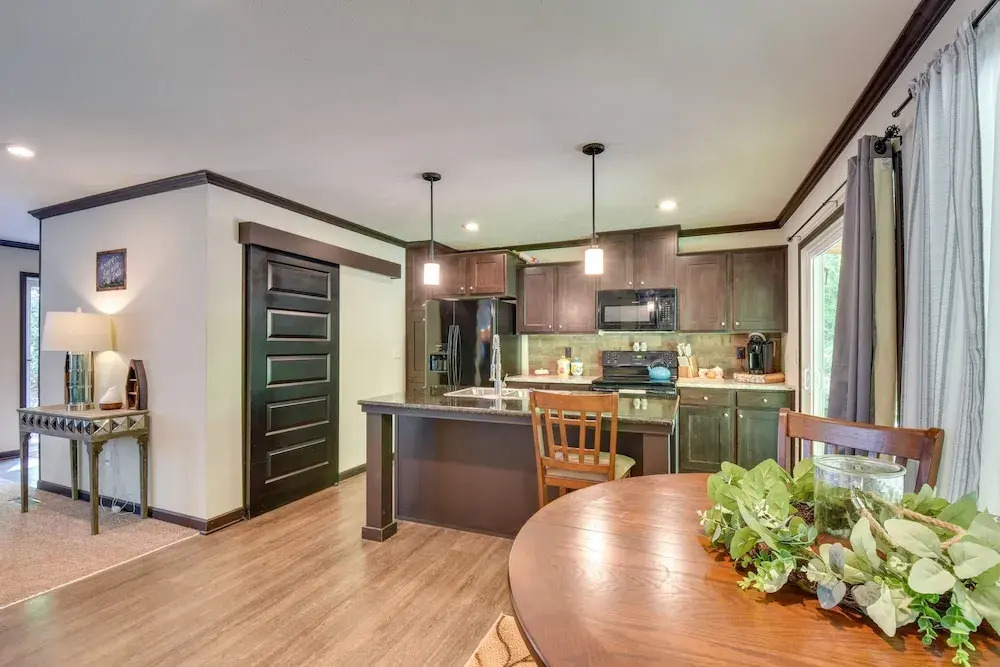 Woodsy Hayesville Home on Jackrabbit Trail!