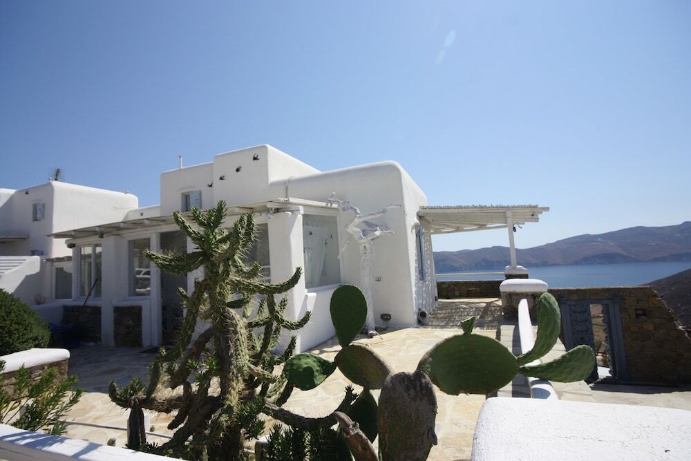 Villa Akoya Blue by Mykonos Pearls