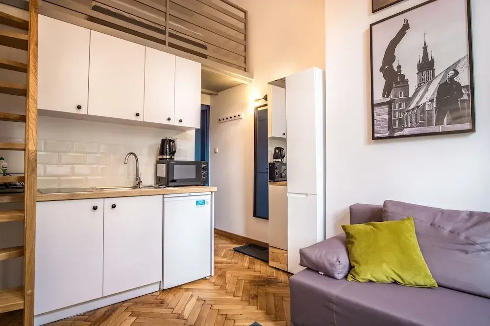 Tower Street Apartments by MB Apartments