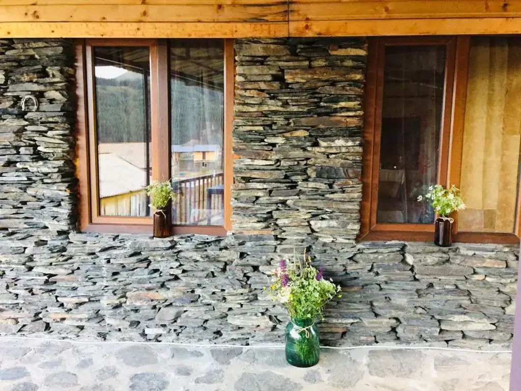 Nadiani Guesthouse