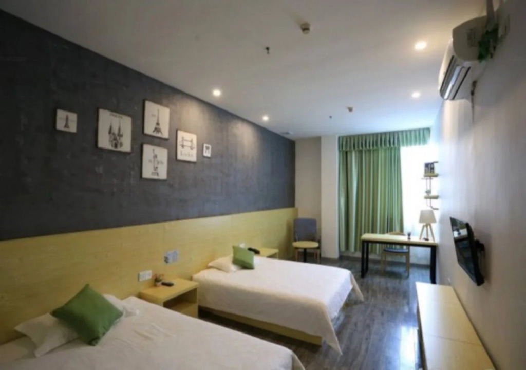 Yi Mi Hotel Shenzhen Longgang Pinghu South China City