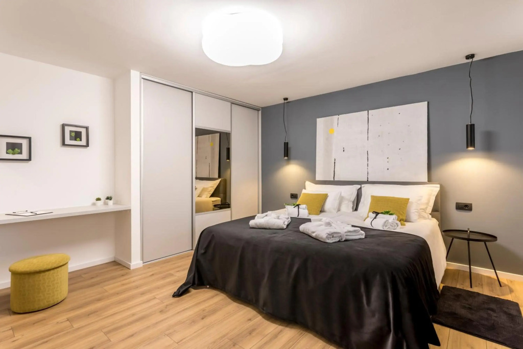 Monvi Luxury Suites
