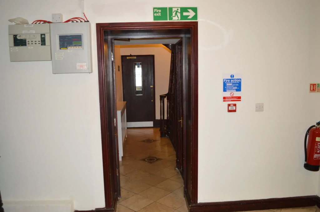 The Globe Hotel