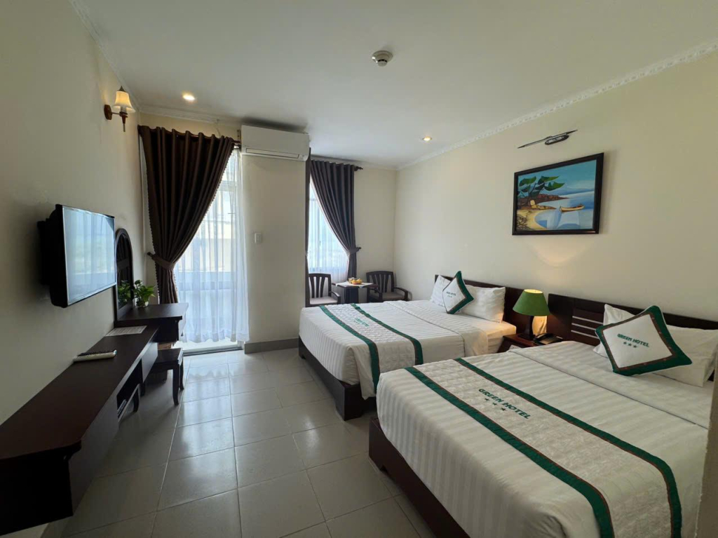 Green Hotel