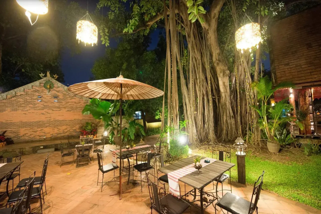 Yaang Come Village Hotel