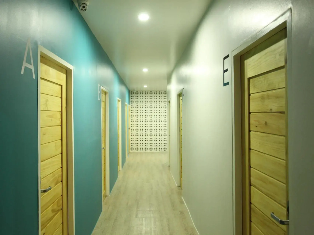 Lupta Hostel Patong Hideaway